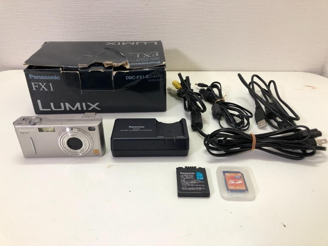 超美品PanasonicLUMIX FX01 動作確認済み 付属品完備おまけ付き Amazon | パナソニック 6メガ/広角28mm LUMIX DMC-FX01-S(シルバー