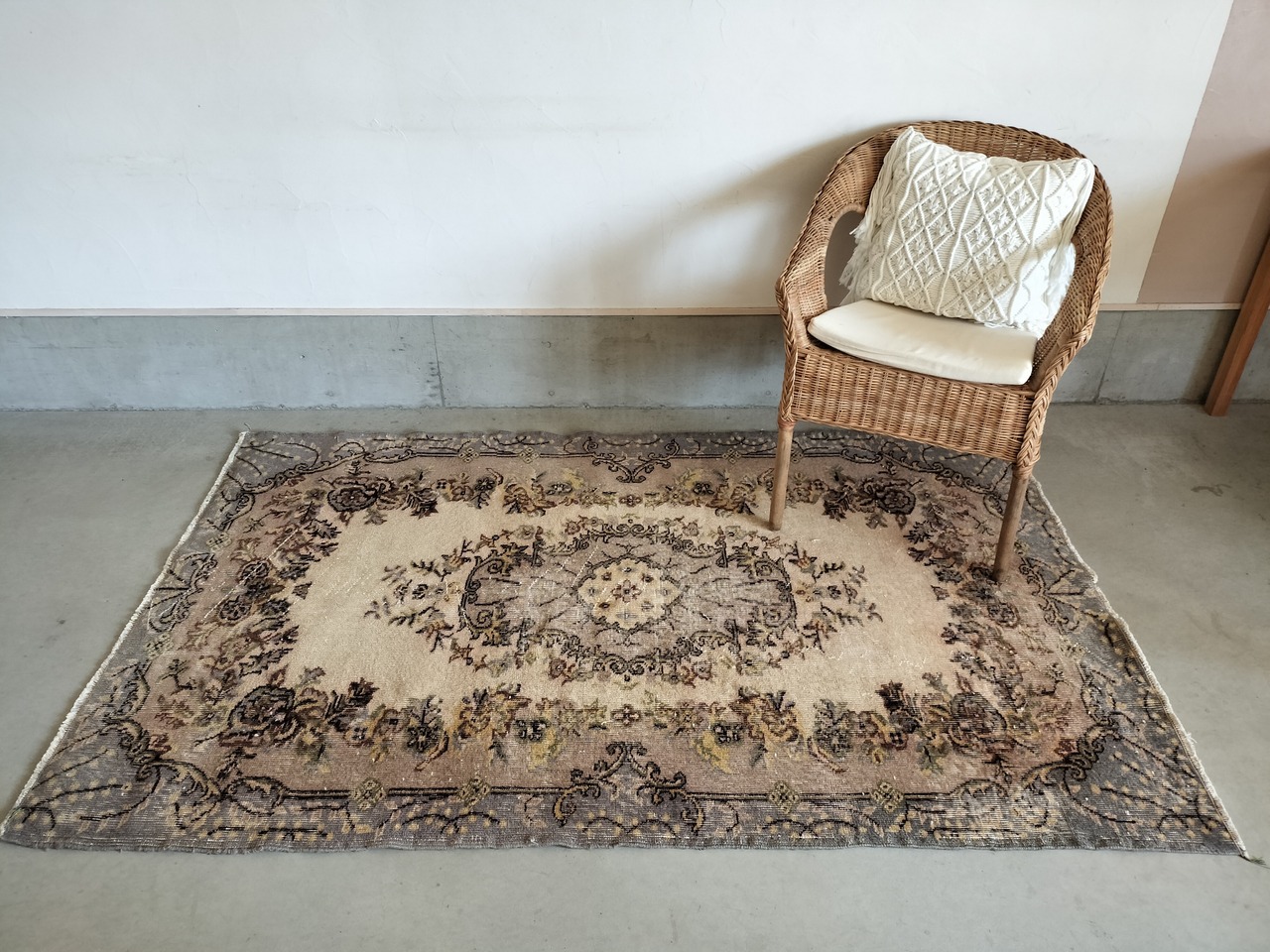 Turkish rug No.669