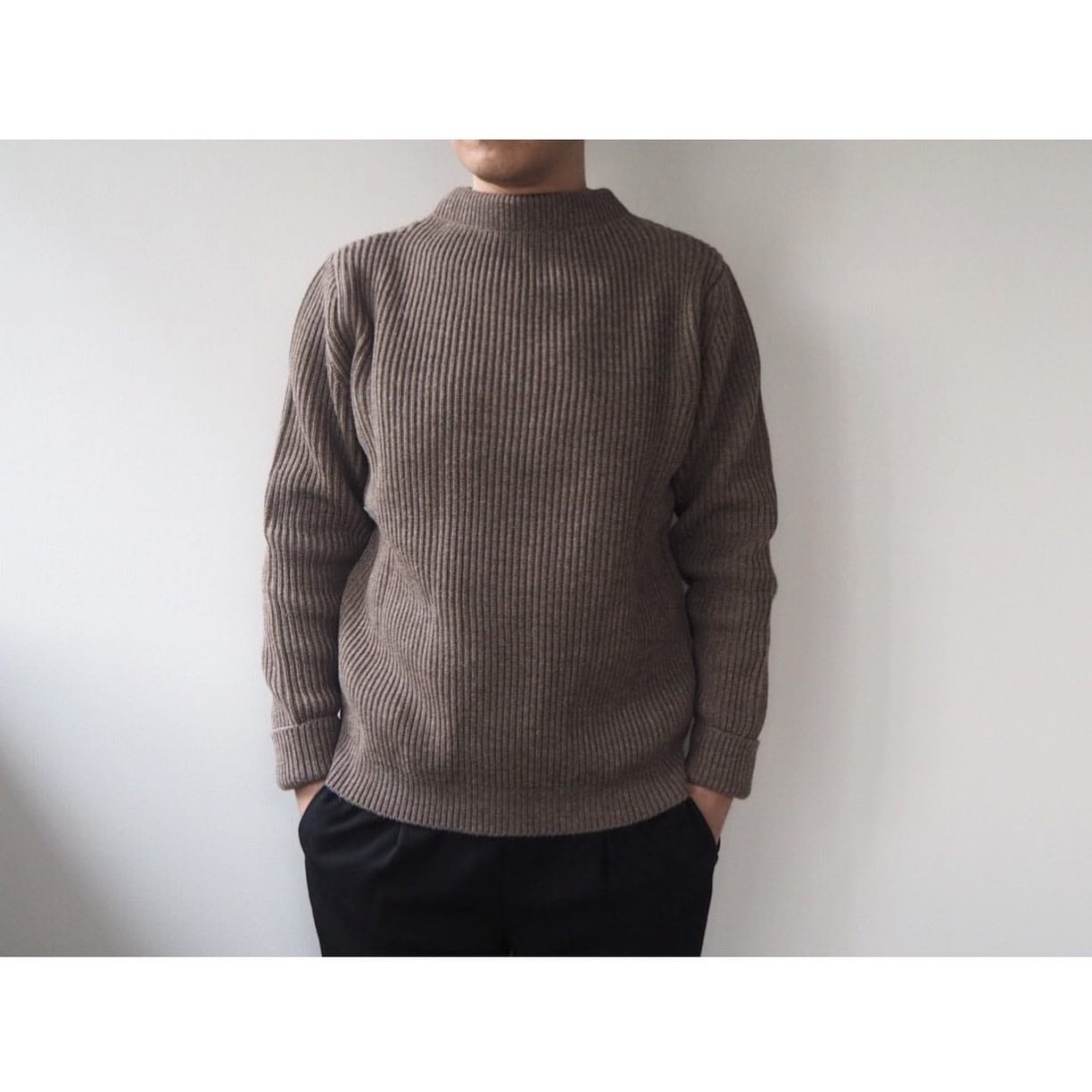 ANDERSEN-ANDERSEN (アンデルセン アンデルセン) 『NATURAL COLOUR WOOL』THE NAVY CREWNECK  5GG | AUTHENTIC Life Store powered by BASE