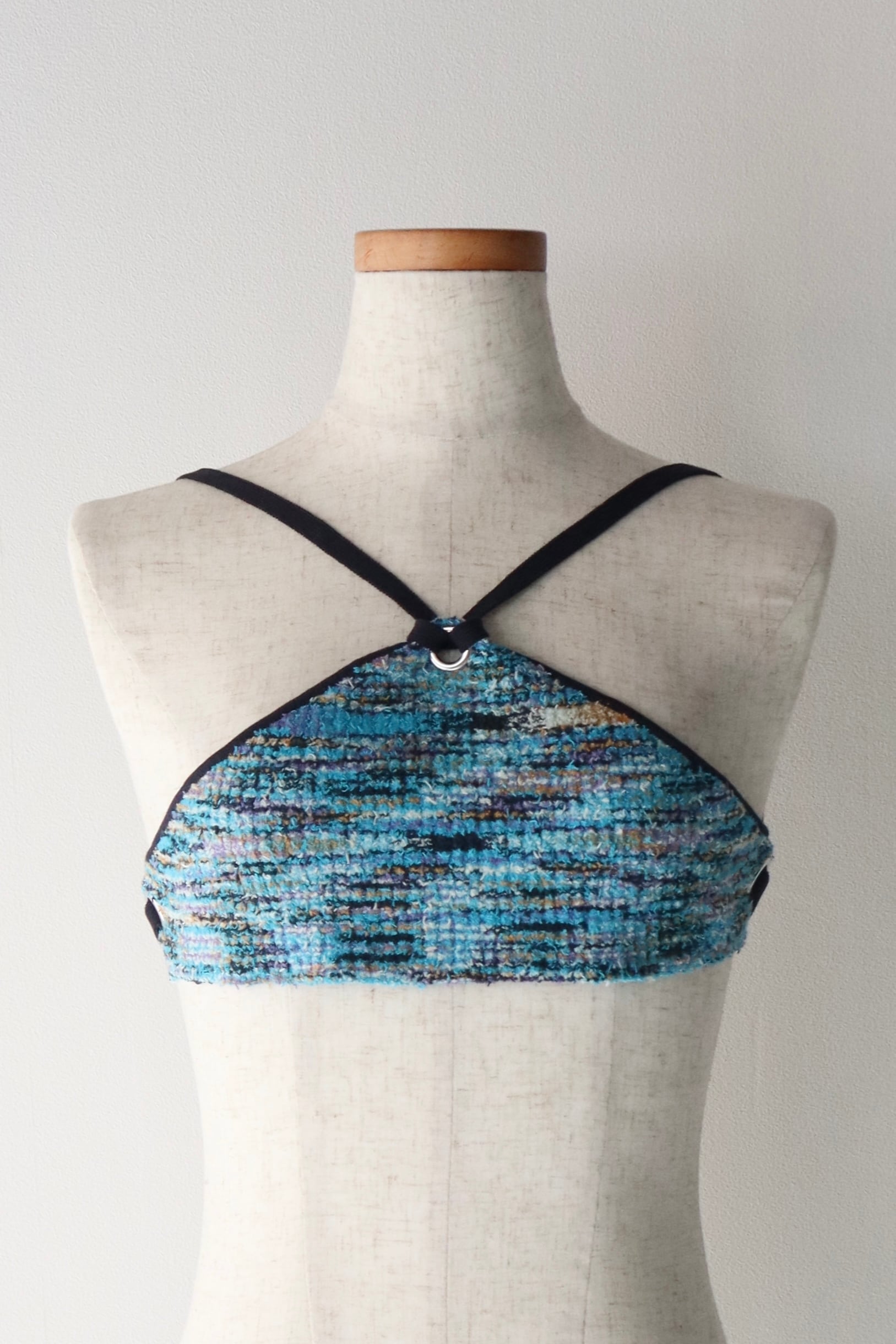 yumiyumi専用 JUN MIKAMI】コンフェッティヤーントライアングルトップ | TOLMA.