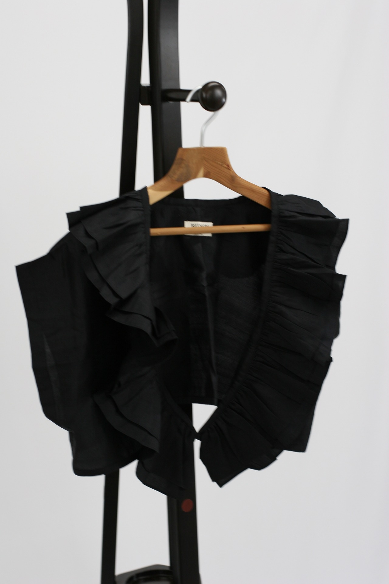 【BUNON】 Khadi Silk Frill Gilet / Black