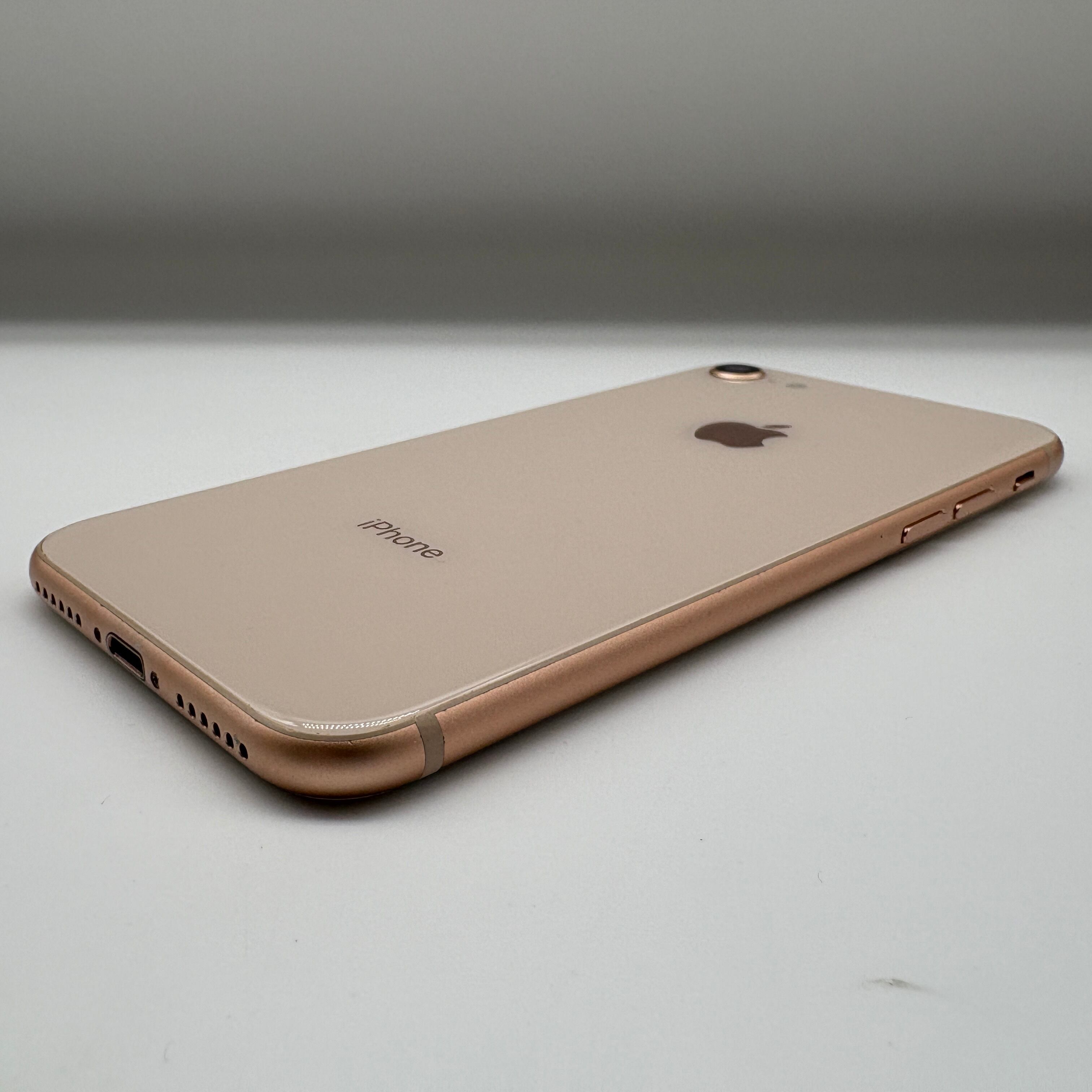 iPhone8 64GB ゴールド アイフォン本体 SIMフリー SIMロック解除済み