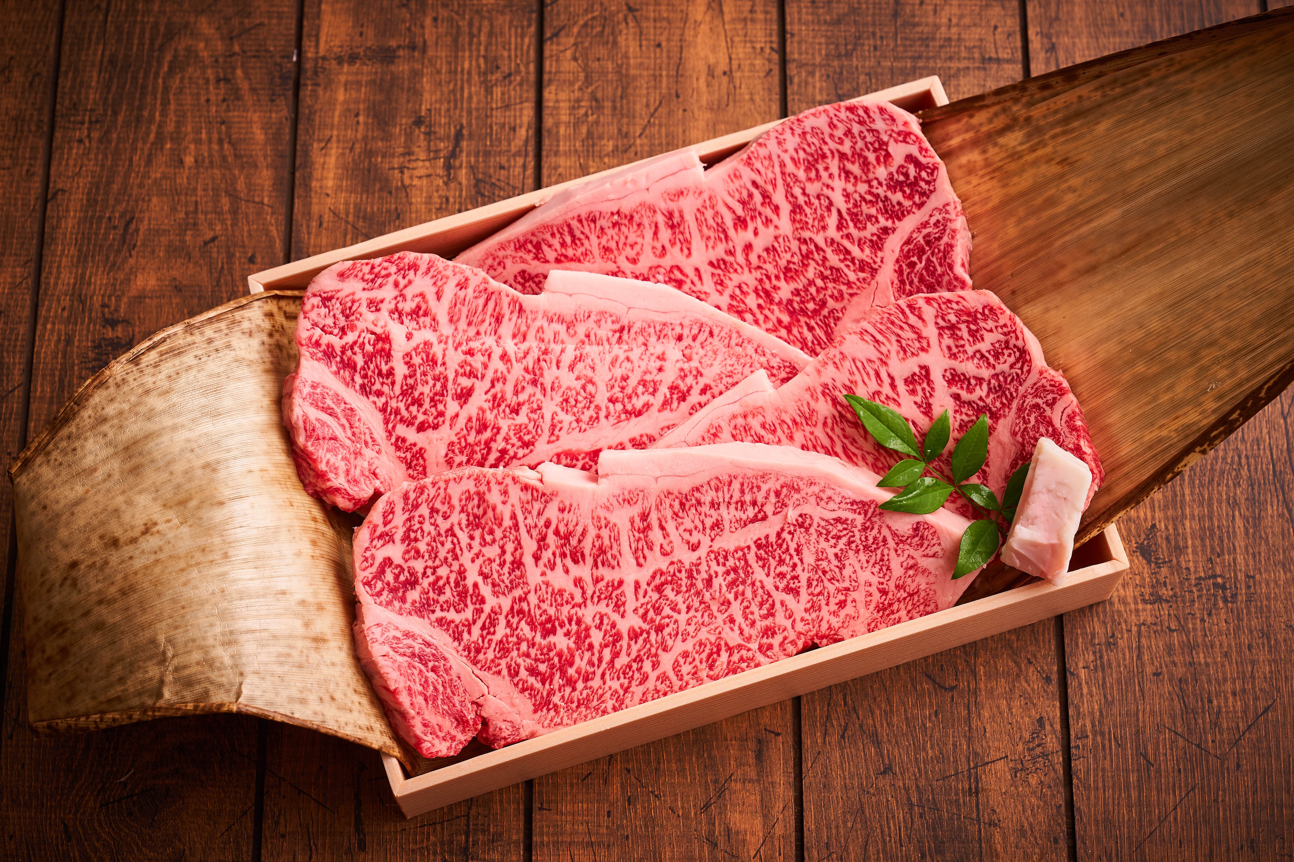 最高級 黒毛和牛 雌牛 サーロインステーキ (250g x 4枚) 1,000g | 有限