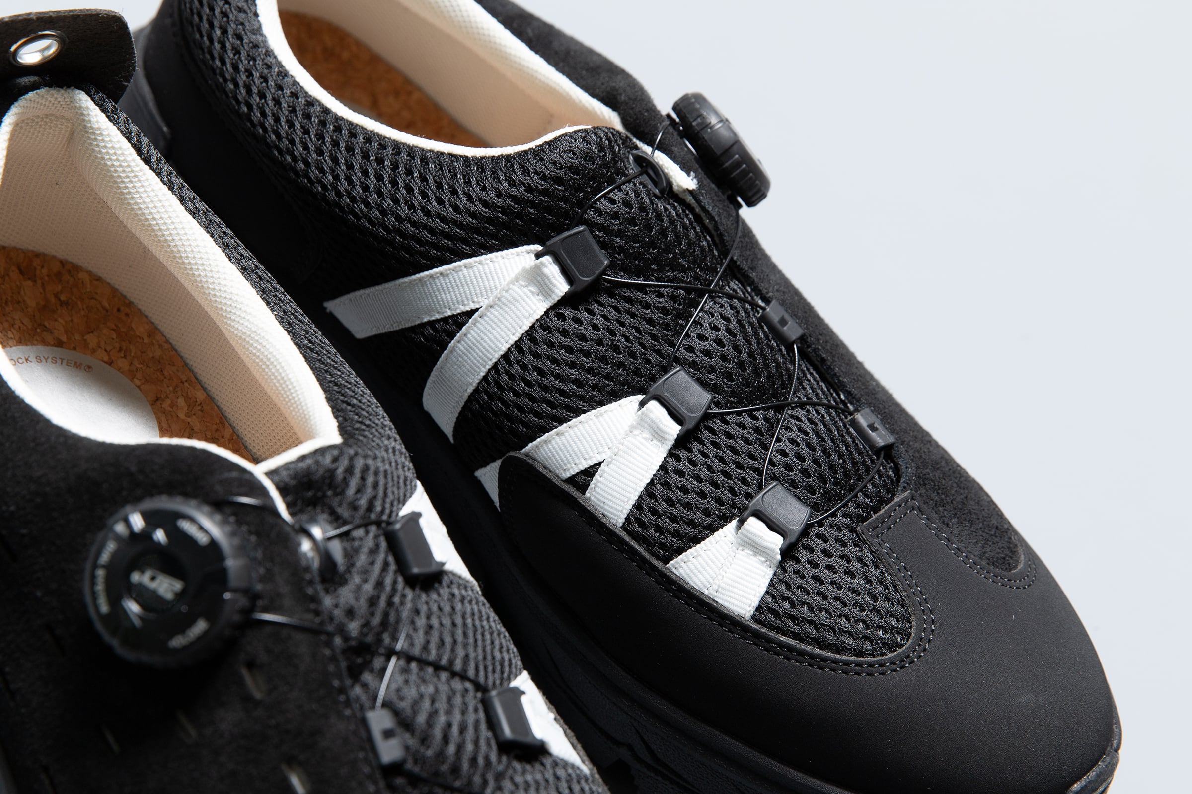 pg SHOT | BLK/WHT | PLAYGROUND | スニーカーショップ