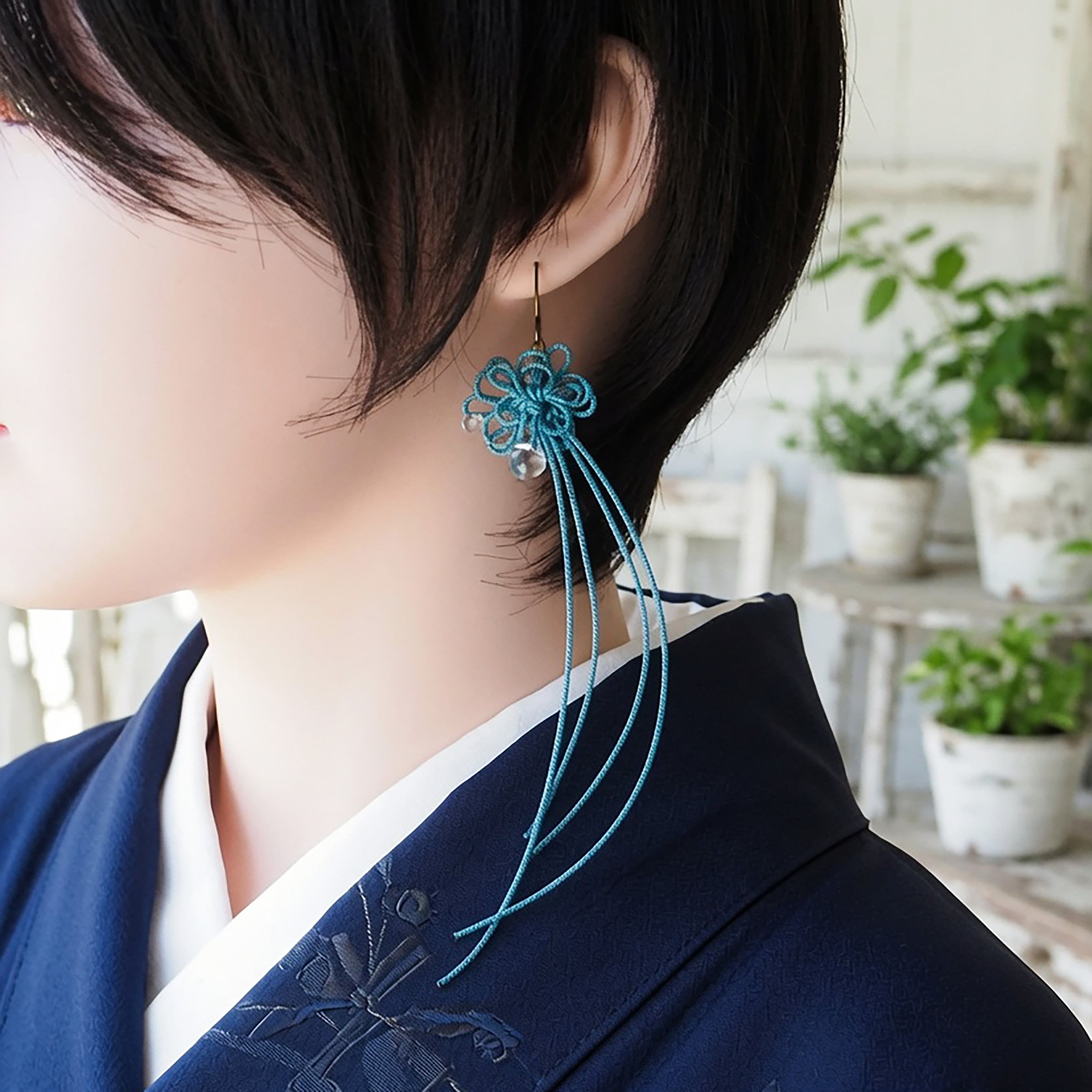 【新作】飾り結び+アクリルビーズピアス「ナギウタカタ」 | 浴衣・着物・普段使いにも。