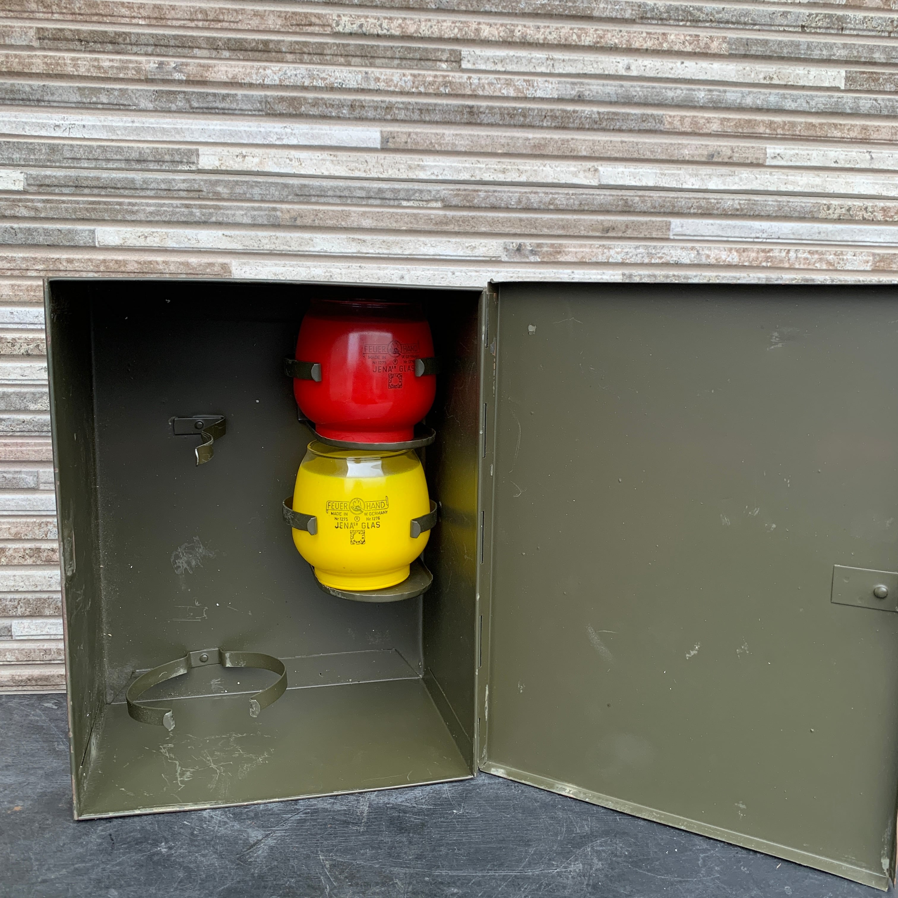 FEUERHAND 純正 アーミーBOX ケース グラス 2個 ランタン無 2