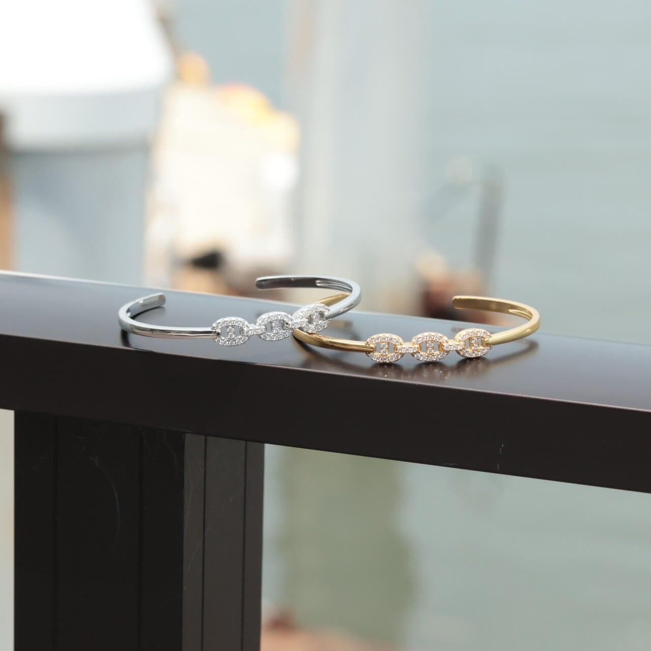 18kgp zirconia anchor bangle VB5-87 | VERIELA