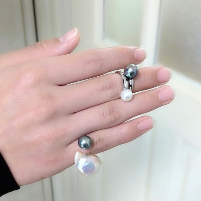 お化け淡水真珠と黒蝶真珠のリング/SV Tahitian Pearl and 