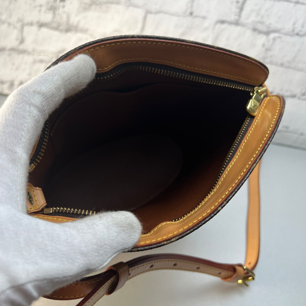 【最終処分SALE】LOUIS VUITTON ルイヴィトン ドルーオ  レザー ショルダーバッグ ブラウン A-12286