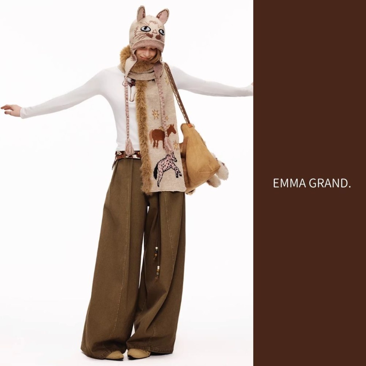 銀河を歩く馬たちのファーニットマフラーにします　E00620