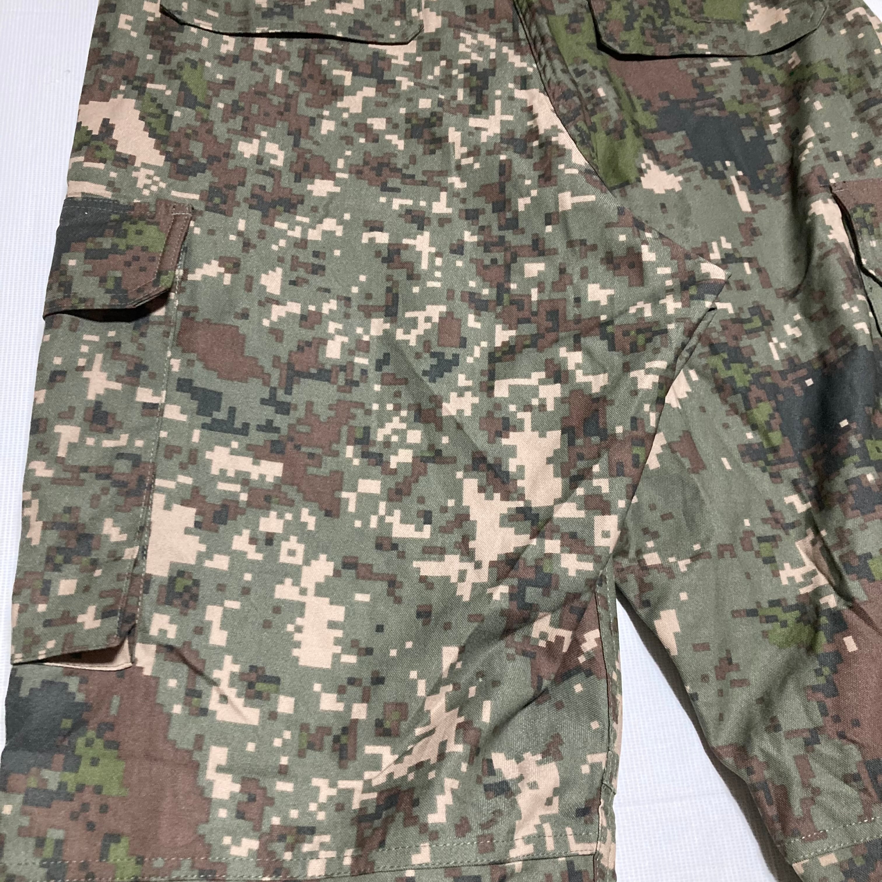 韓国軍 デジタルカモパンツ 迷彩パンツ カーゴパンツ オリーブ 陸軍