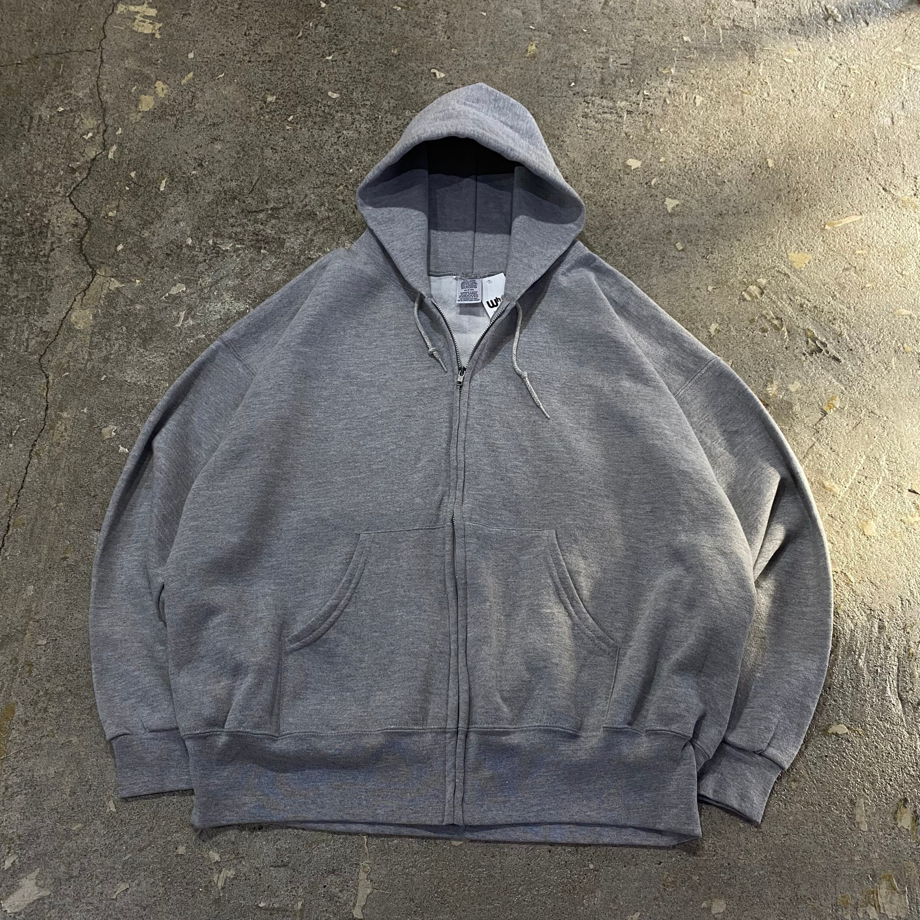 00s unknown zip up hoodie 