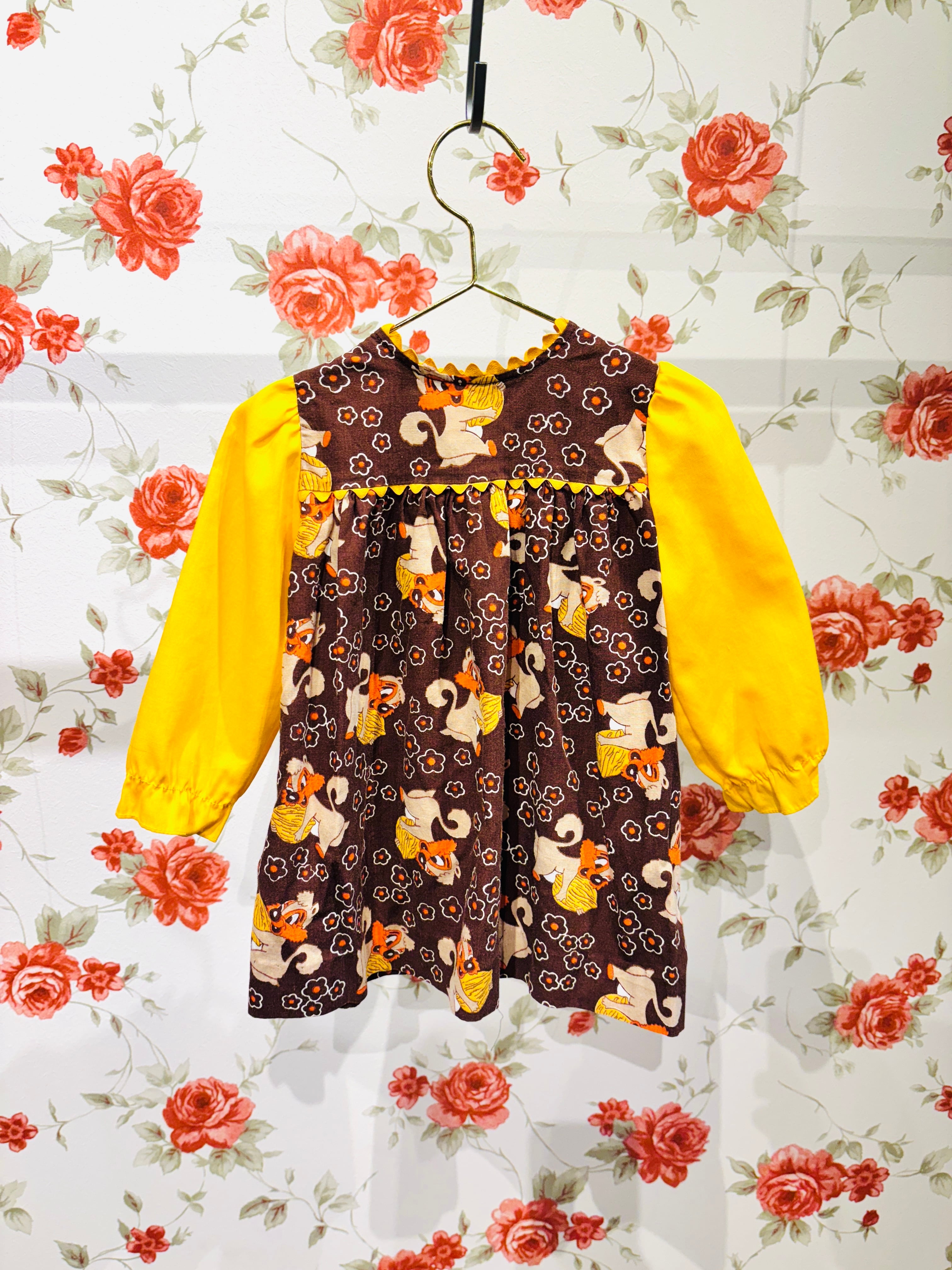 【KIDS vintage】Chip 'n Dale blouse . about 2-4y