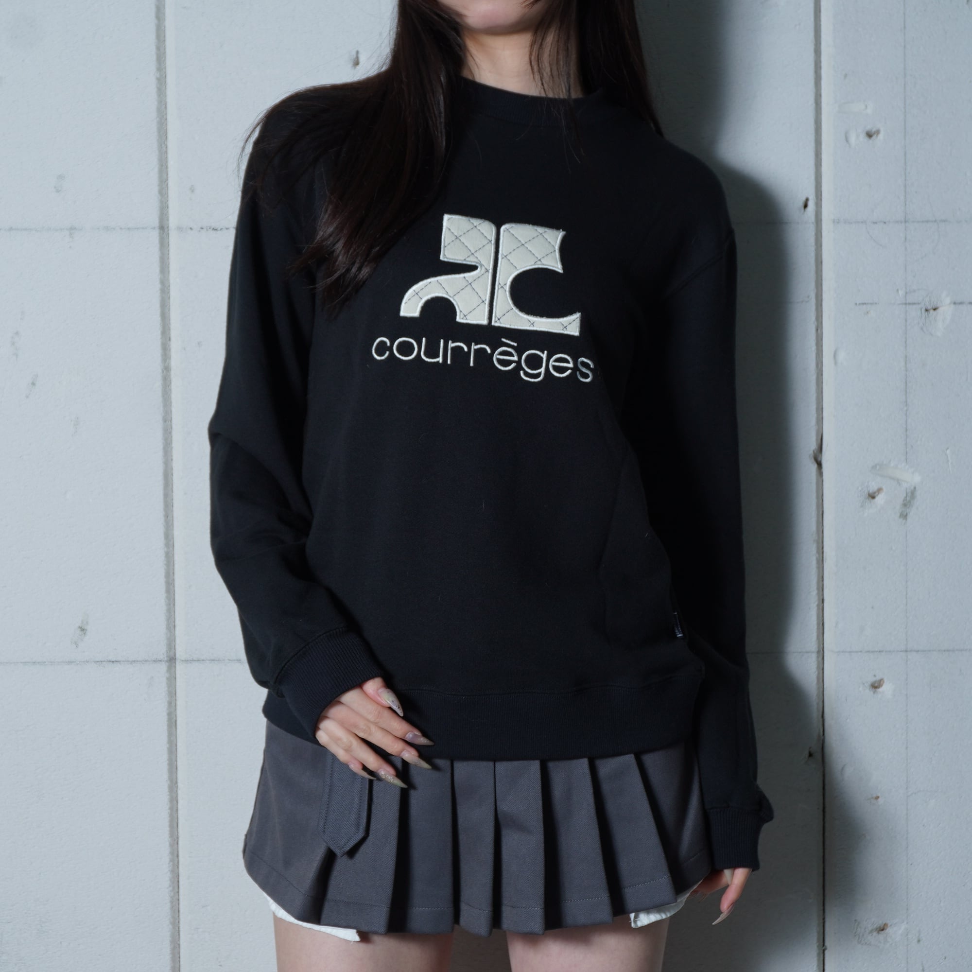 Courreges】クレージュ ロゴ刺繍スウェット black | MIXHIVE