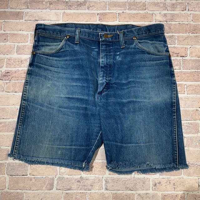 WRANGLER CUT OFF DENIM SHORTS