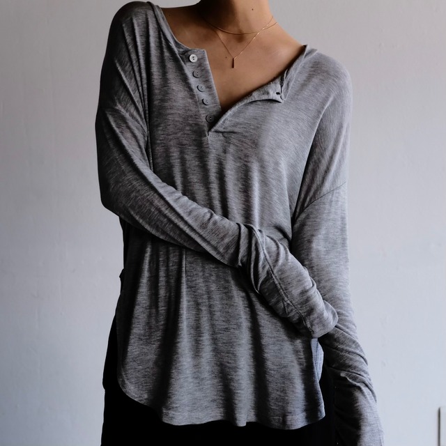 LOOSE LADY TOPS / GRY