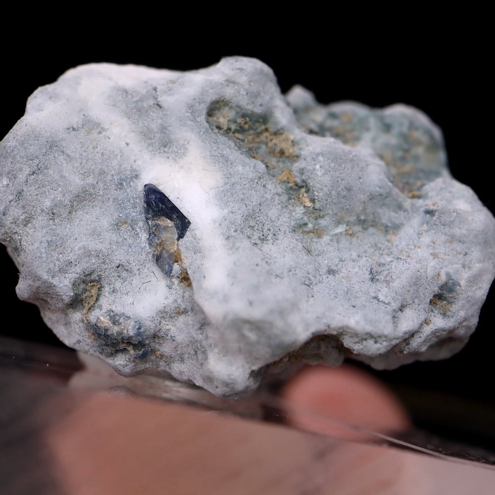 ベニトアイト ベニト石 結晶 11,6g BN207 鉱物 標本 天然石 原石 宝石