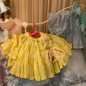 レモンイエローのペチコートスカートとロゼットのセット (200901)