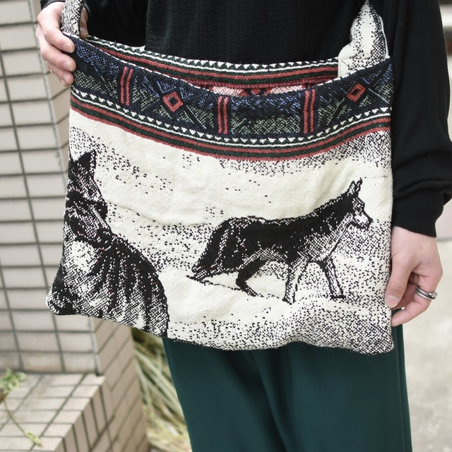kroneko online wolf rug shoulder bag