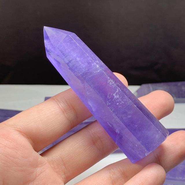 8.希少カラー・すみれ色フローライトポイント