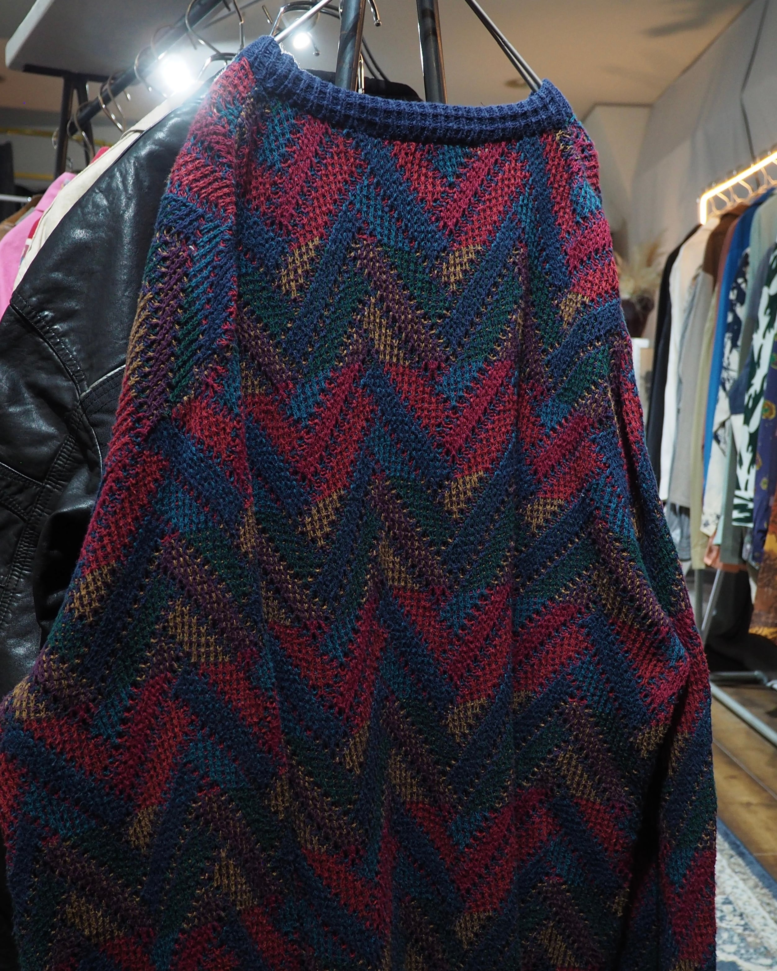 1980 - 90s ” Made in USA - Amana ” Zigzag Weaving Vintage Loose Knit