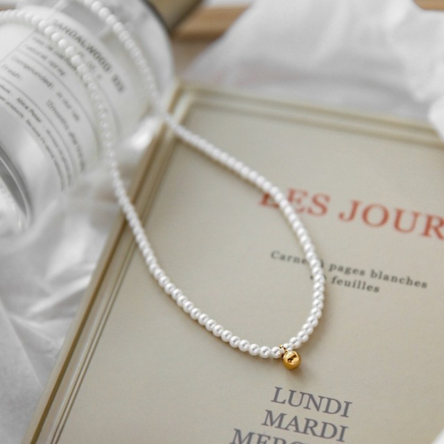 ゴールドボール付きパールネックレス Me0979