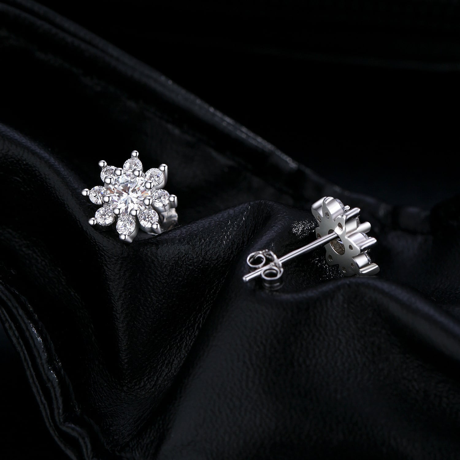 100%S925シルバーピアス モアサナイトピアス 雪の花 高品質