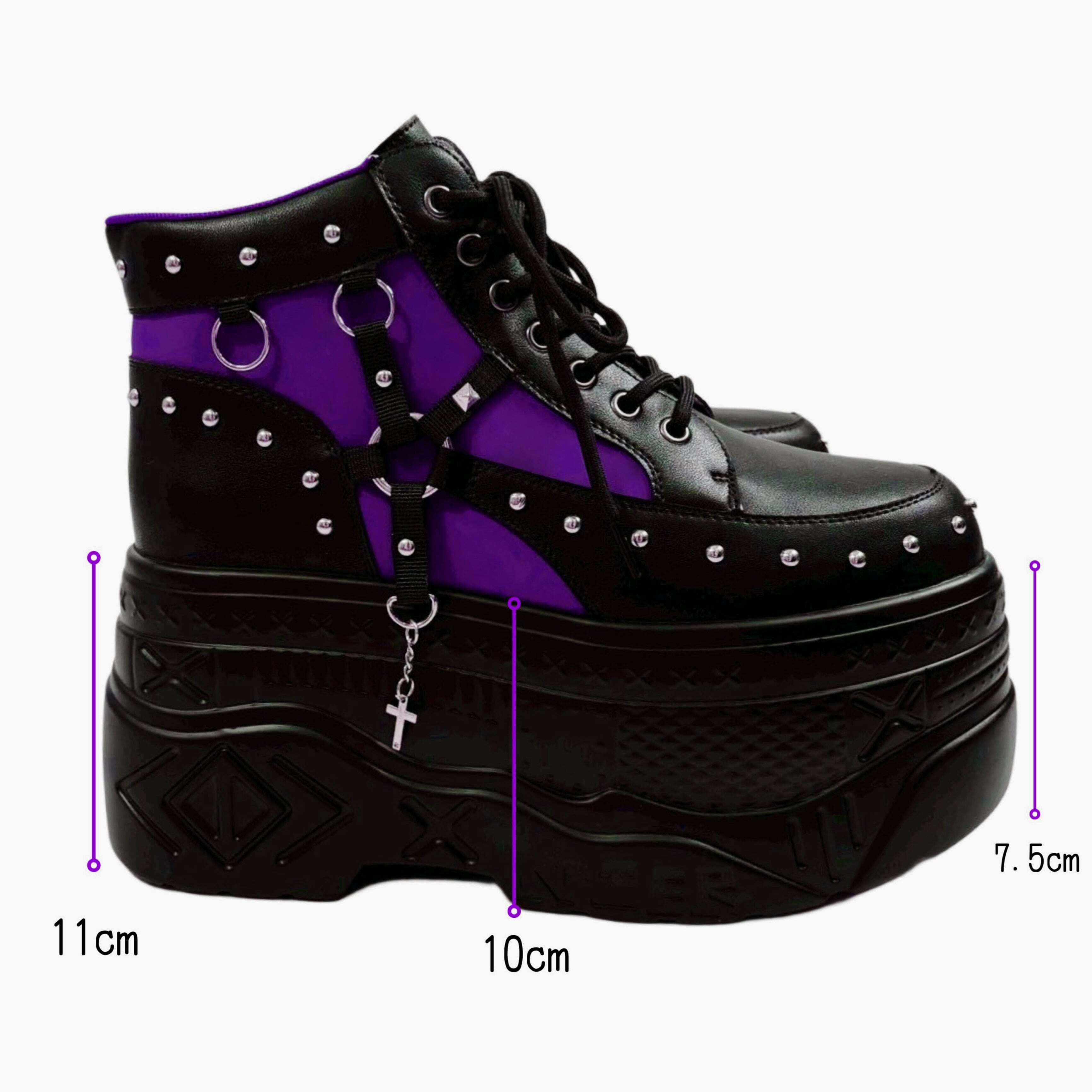 ゾロ目の日限定大特価】1/2GOTHIC厚底スニーカーガチャ【各サイズ3点