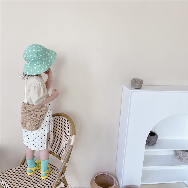 【即納】ライン刺繍のパフスリーブブラウス|海外子供服|韓国子供服