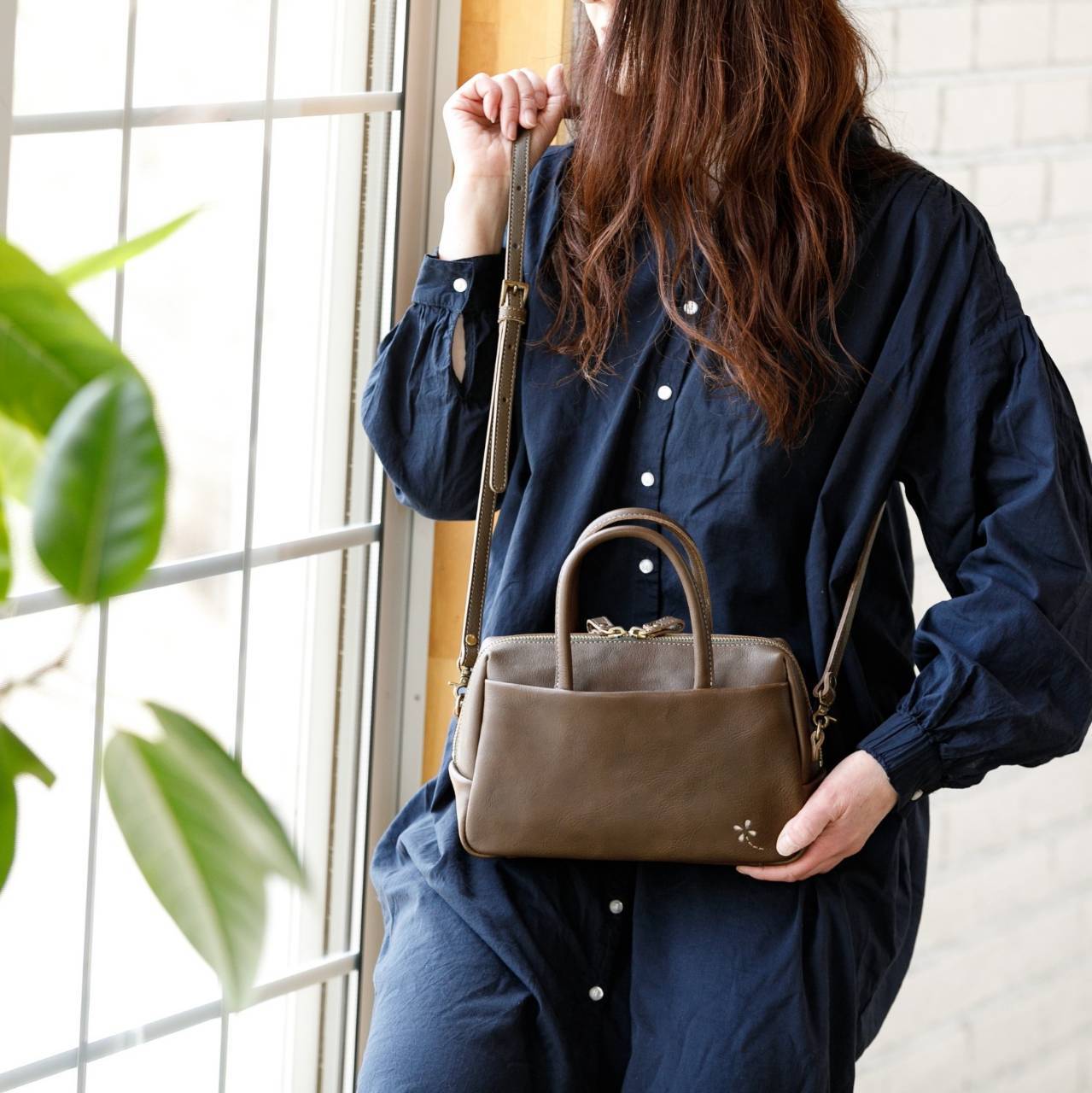 かばん屋さんのショルダーバッグ（カーキ）