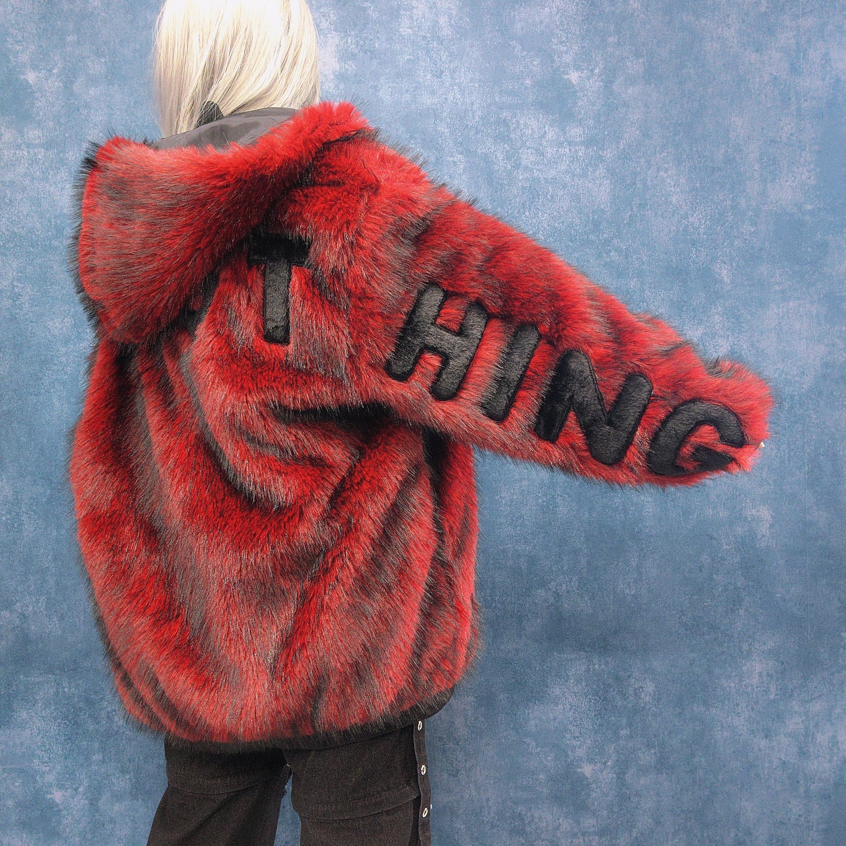 超ふわもこOVERSIZE BLOOD SHADOW FUR OUTER | NIER CLOTHING