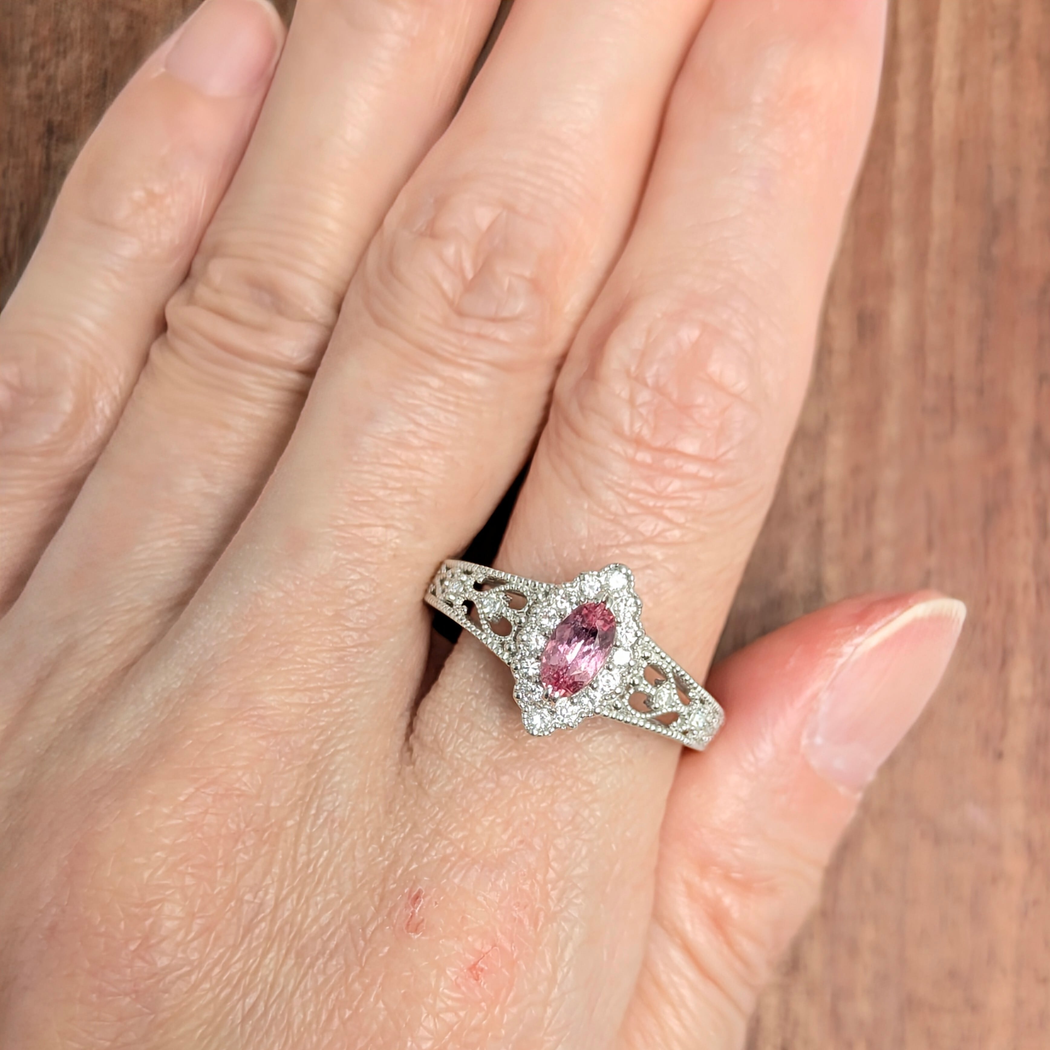 Pt900インペリアルピンクトパーズリング 0.45ct D 0.30ct【PRO208786