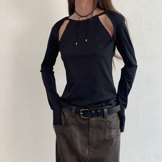 cut-out shoulder long sleeve top L0613
