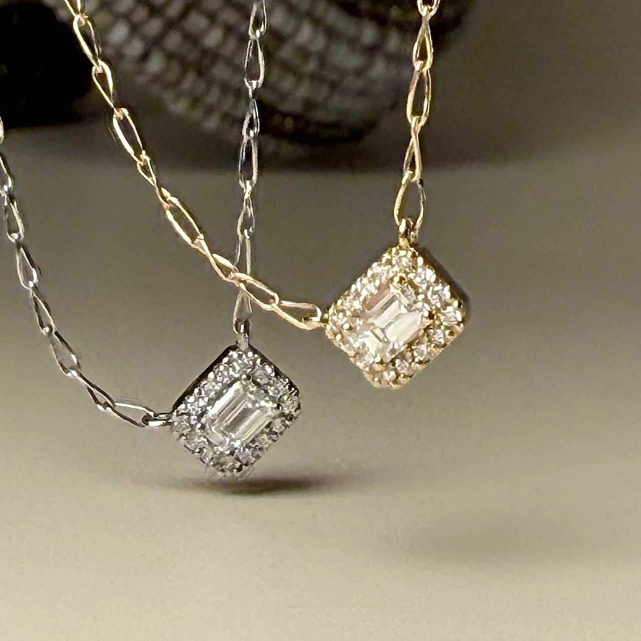 エメラルドカットダイヤモンド ペンダント 0.089ct K18イエロー