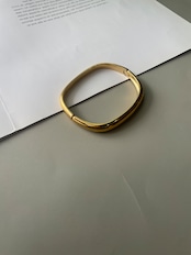 エフォートレスカーブバングル