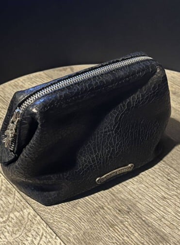 CHROME HEARTS クロムハーツ レザーコスメポーチ デザートグロス CHROME HEARTS クロムハーツ レザーコスメポーチ デザートグロス