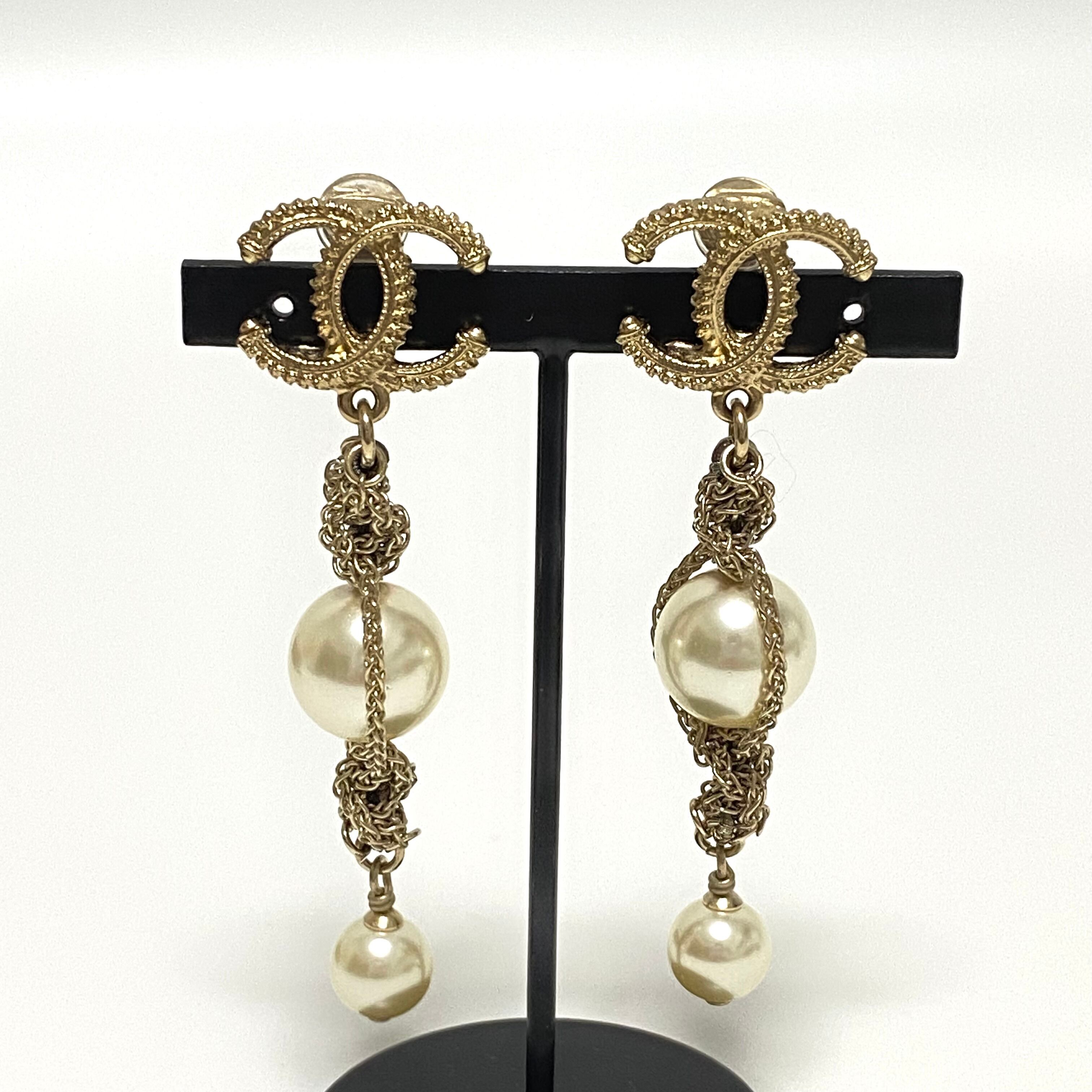 CHANEL シャネル ココマーク フェイクパール スイング イヤリング