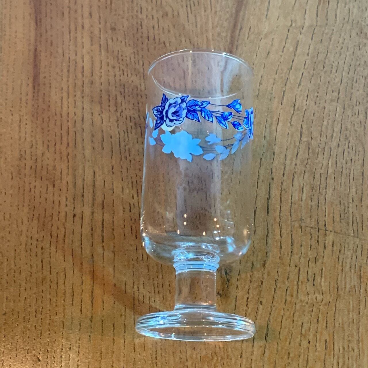 カワイイ花柄 足付きコップ デザイングラス ビンテージ 佐々木硝子