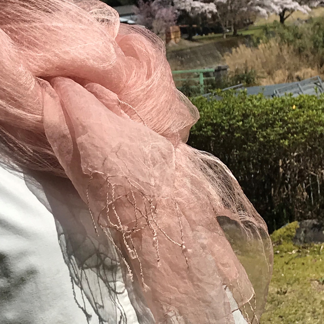 【奈良吉野さくら染め】桜染めシルク羽衣三重織ストール２　（濃色）