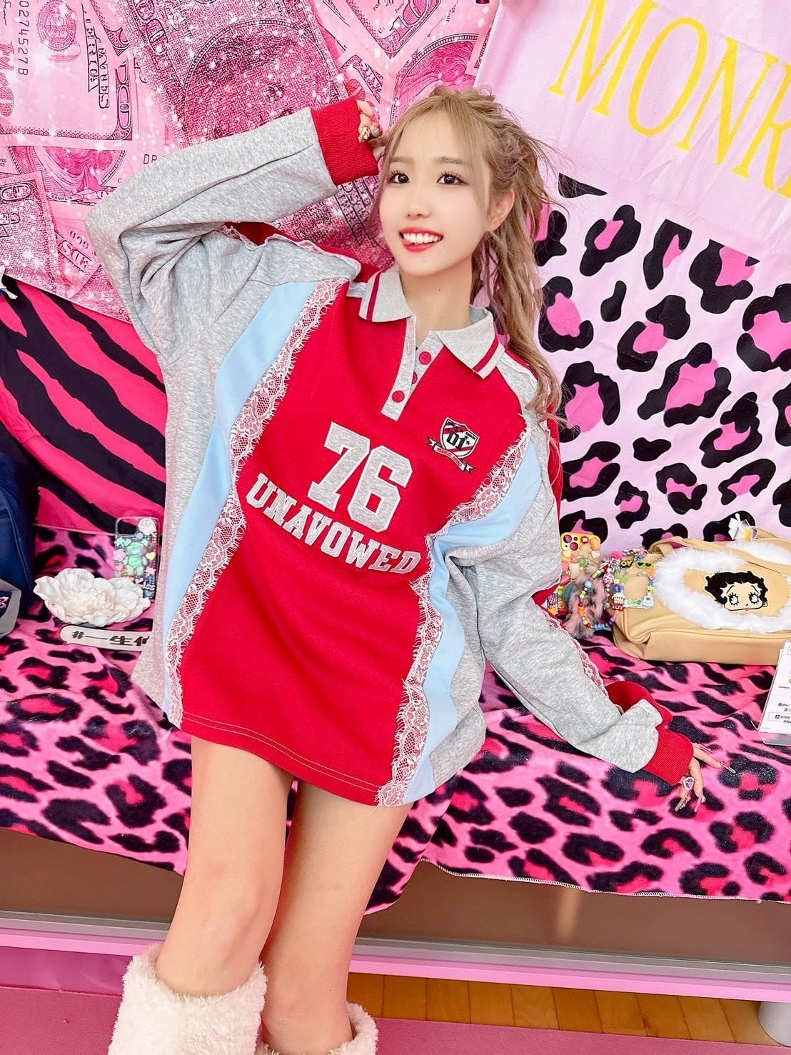 オーバーサイズロゴトレーナー♡/韓国/レディースファッション/派手/個性的/秋冬/フリル/デザイン