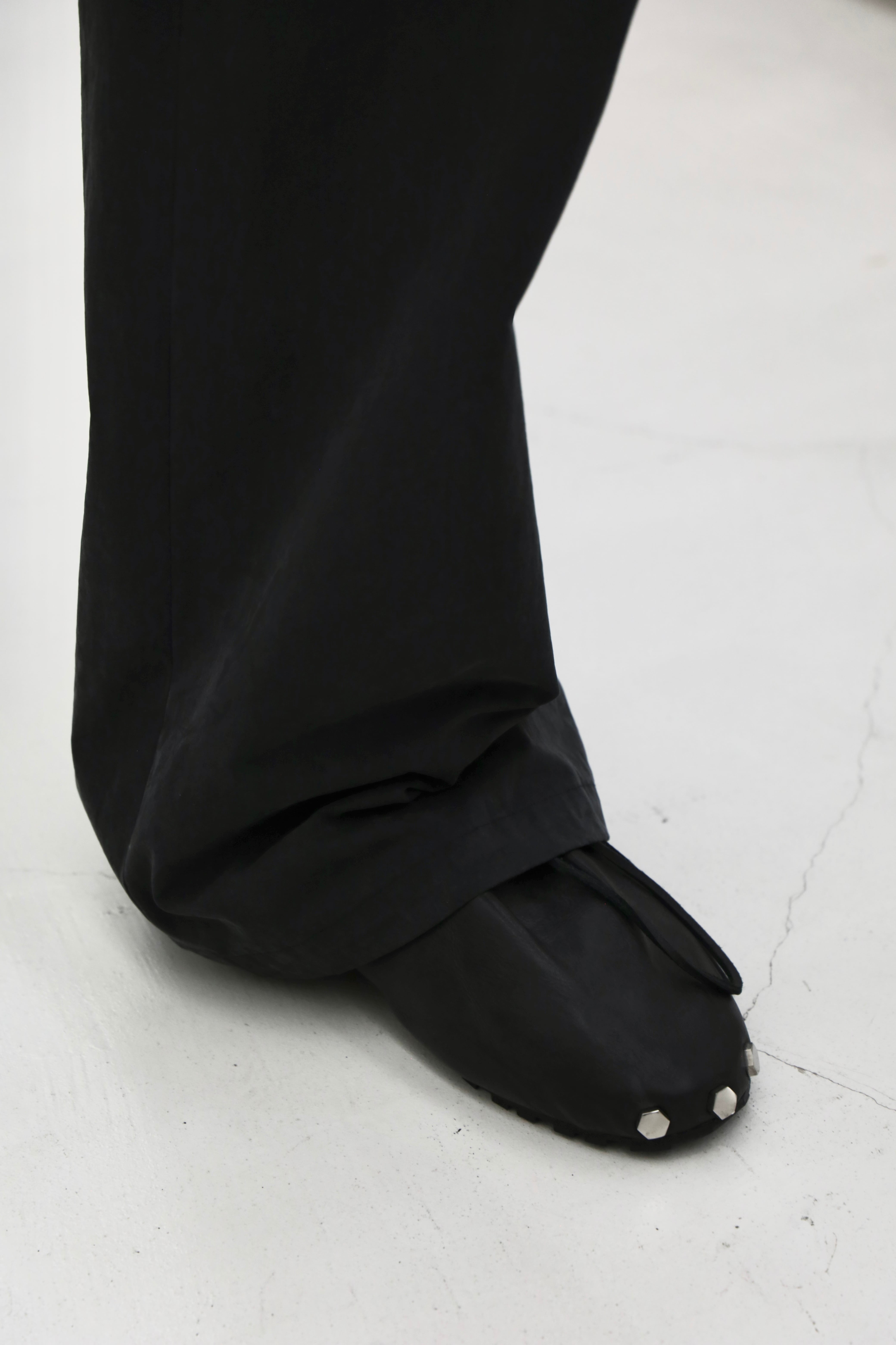 CHARCOAL SPACE FLATS | OUAT