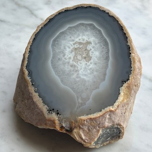 瑪瑙原石 一面カット研磨【北海道宗谷産】