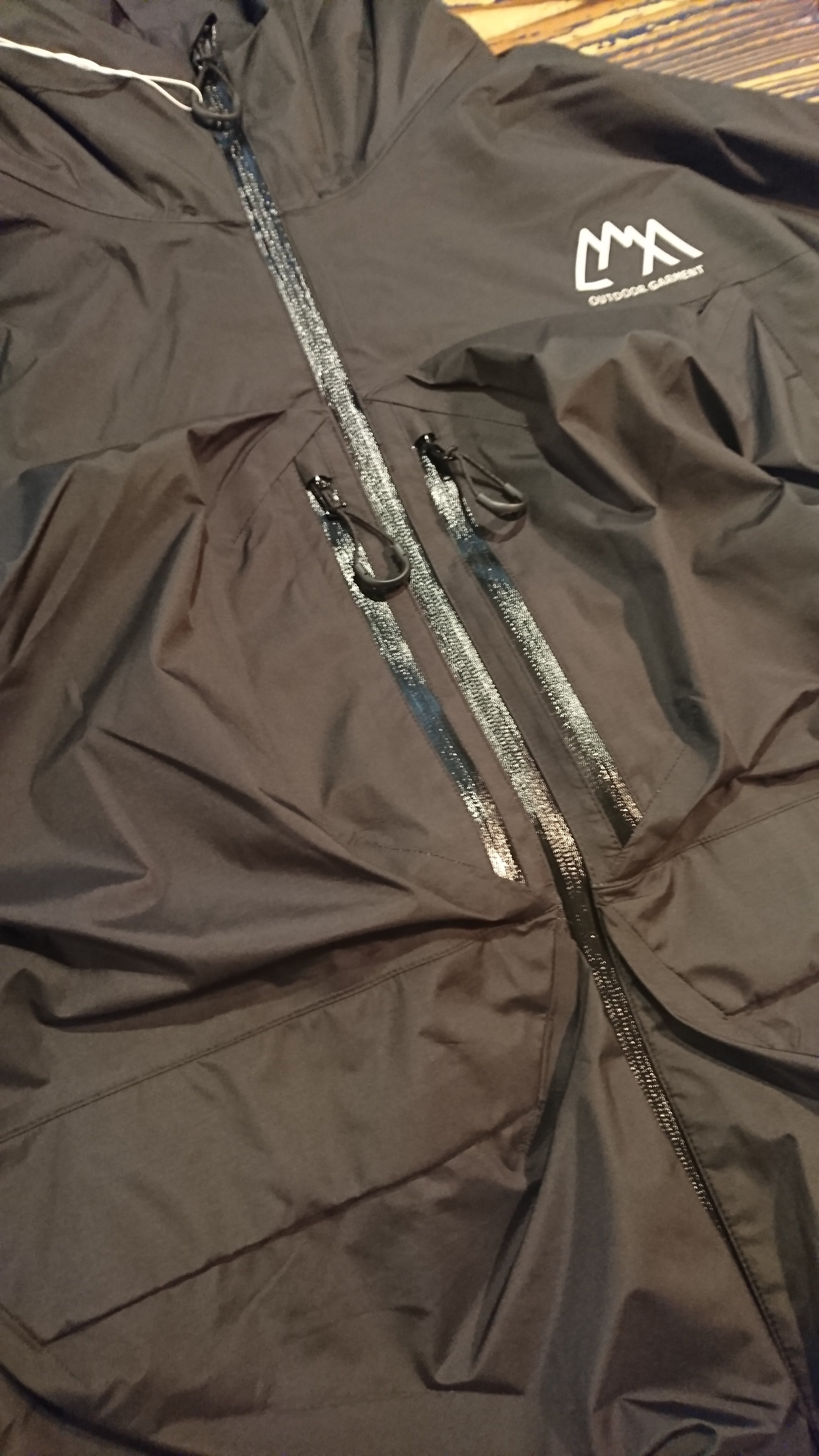 COMFY CMF OUTDOOR GARMENT 