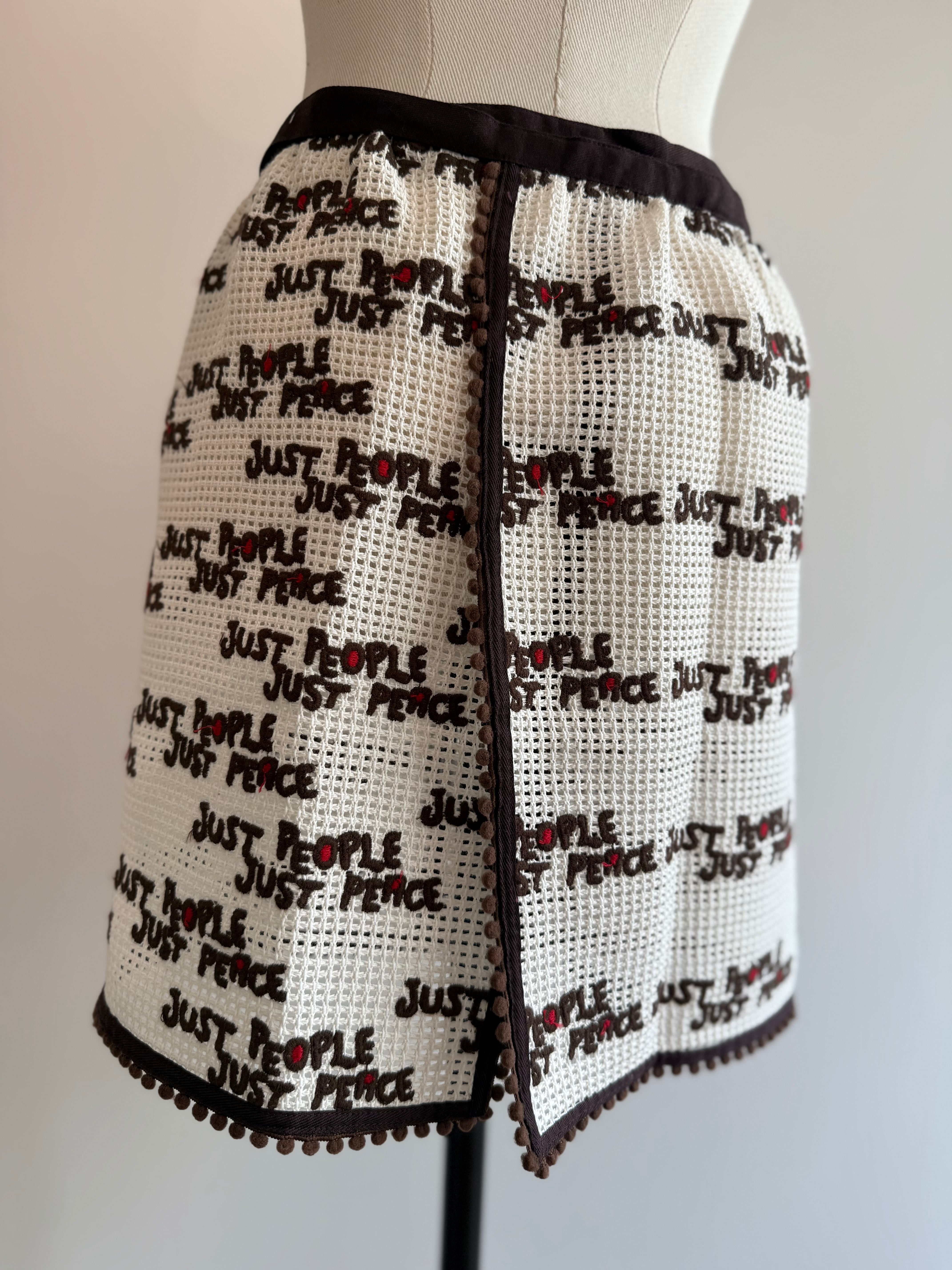 jonnlynx/JL226-SK1094 just peace apron White | stoa｜アパレル