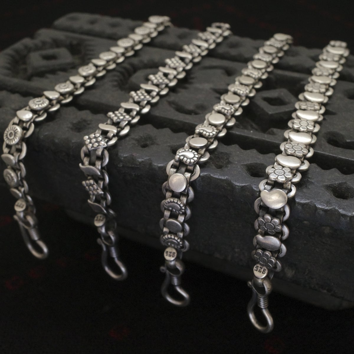 THARU SILVER Single Bracelet -PAISLEY- | Ha-Ha apartment