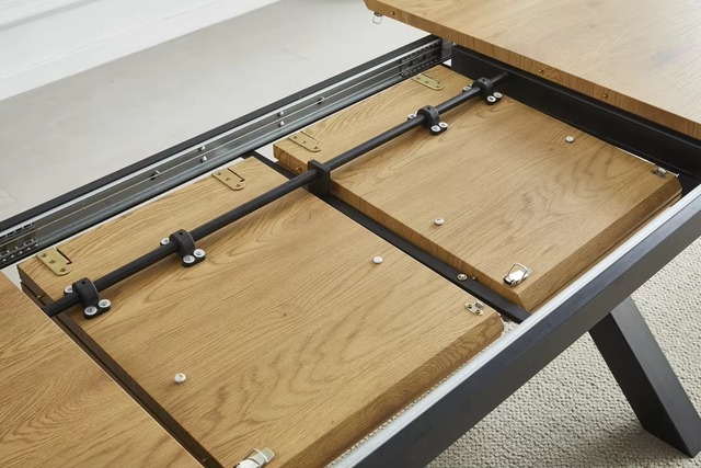 Nordic Modern　伸縮式ダイニングテーブル　