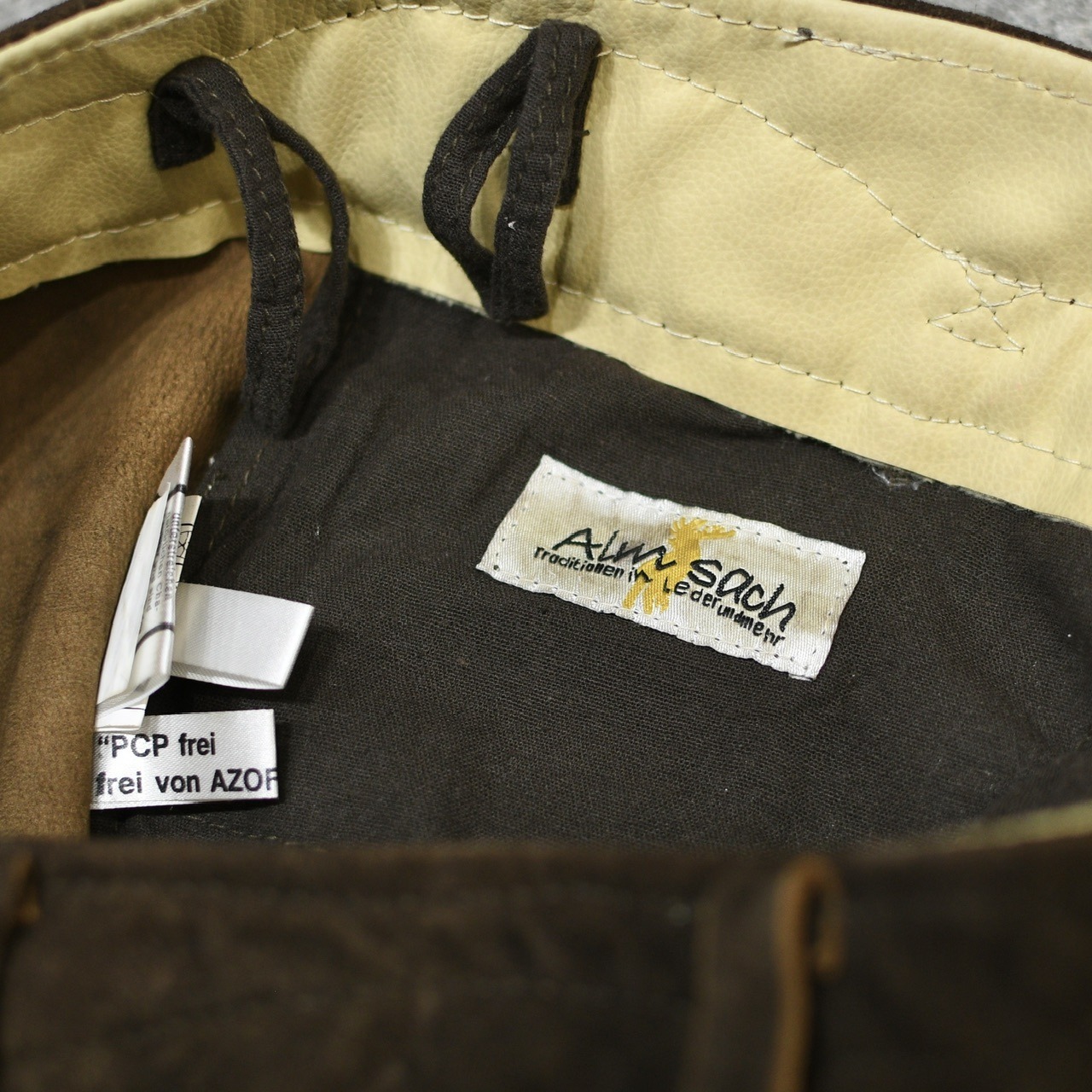 tyrolean suede leather half pants