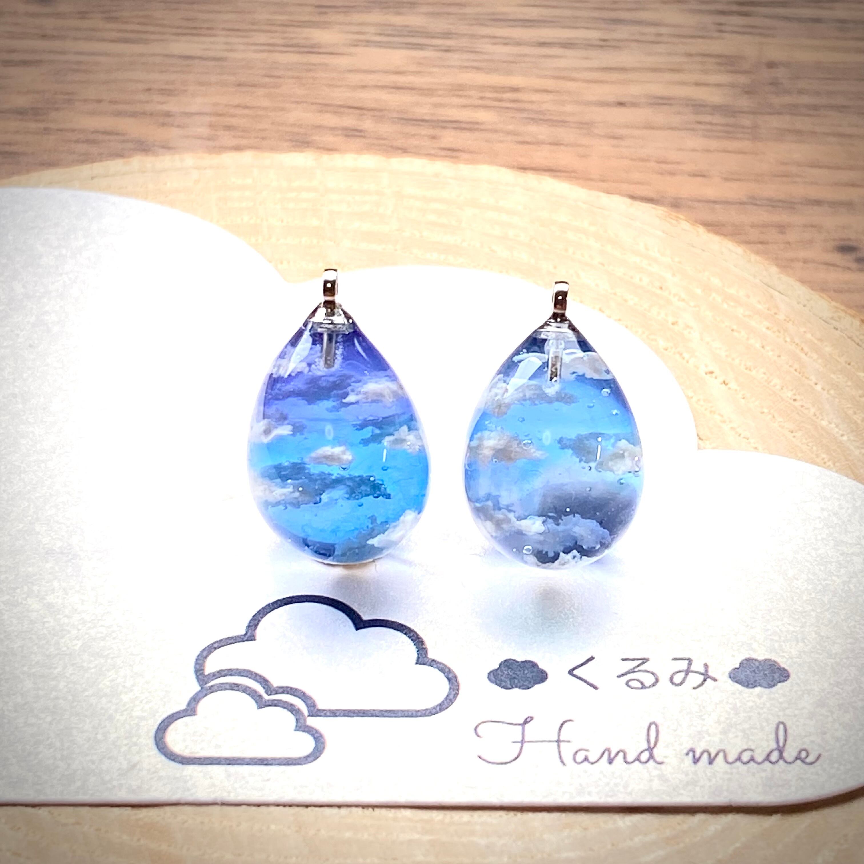 レジンピアス イヤリング 青空 たまご型 14×10mm シルバー