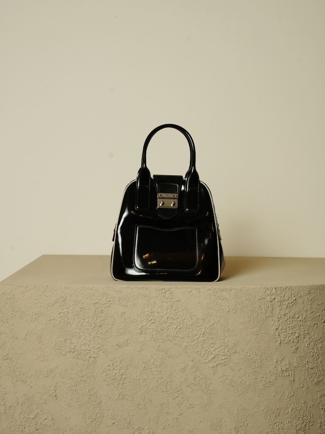 MIUMIU ミウミウ エナメル ハンドバッグ