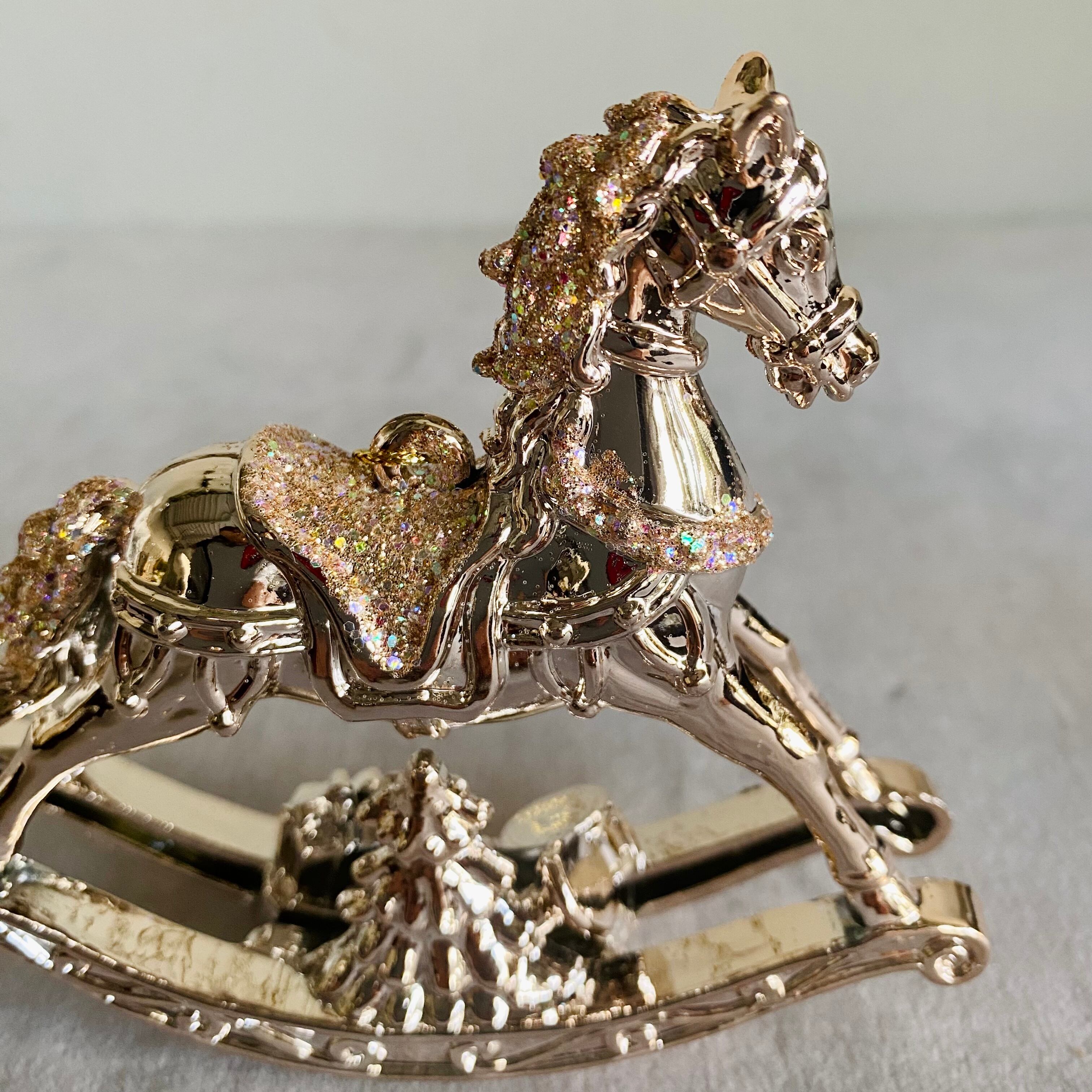 オーナメント ロッキングホース RG | ディスプレイ雑貨什器専門店 Velvety